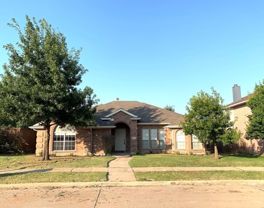 5512 Vineyard Lane - Photo Thumbnail 1