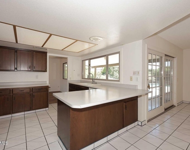 8311 E Via De Sereno -- - Photo Thumbnail 6