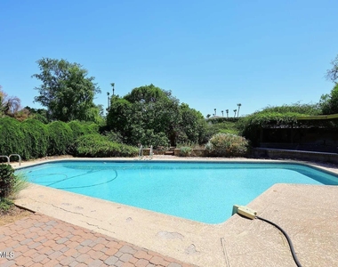 8311 E Via De Sereno -- - Photo Thumbnail 25