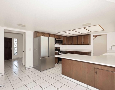 8311 E Via De Sereno -- - Photo Thumbnail 5