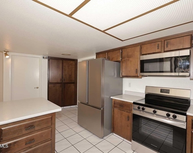 8311 E Via De Sereno -- - Photo Thumbnail 8