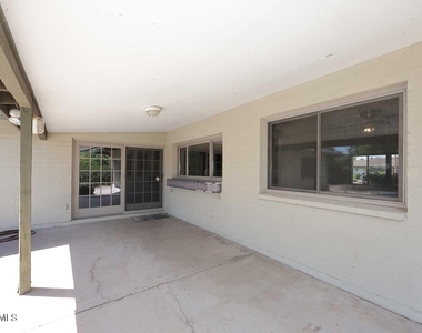 8311 E Via De Sereno -- - Photo Thumbnail 24