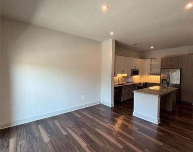6303 Frisco Square Boulevard - Photo Thumbnail 7
