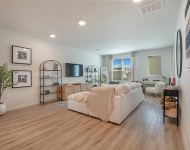 2100 Legacy Drive - Photo Thumbnail 7