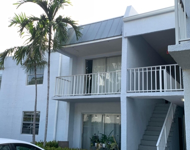 431 Executive Center Drive - Photo Thumbnail 7
