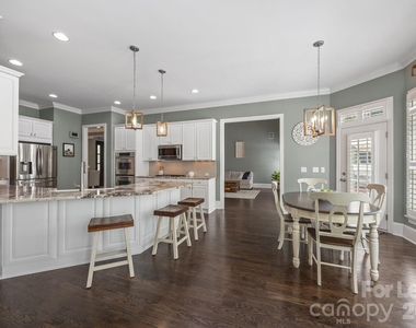 107 Spears Creek Drive - Photo Thumbnail 8