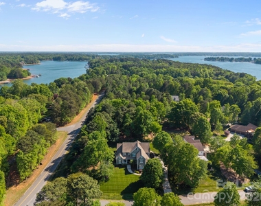 107 Spears Creek Drive - Photo Thumbnail 29
