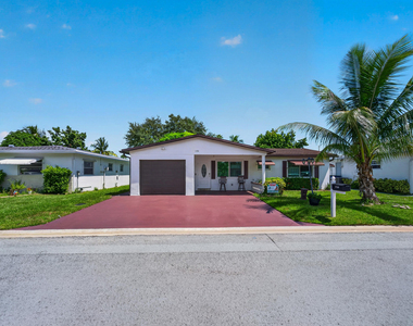 1150 Nw 72nd Terrace - Photo Thumbnail 4