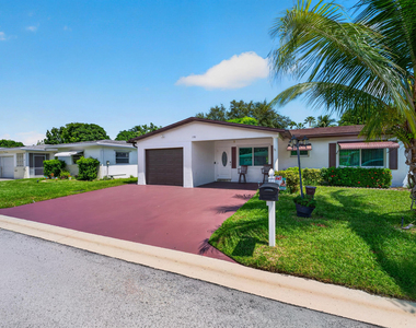 1150 Nw 72nd Terrace - Photo Thumbnail 3