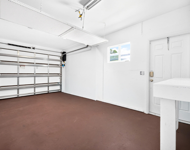 1150 Nw 72nd Terrace - Photo Thumbnail 18