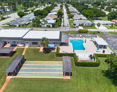 1150 Nw 72nd Terrace - Photo Thumbnail 41