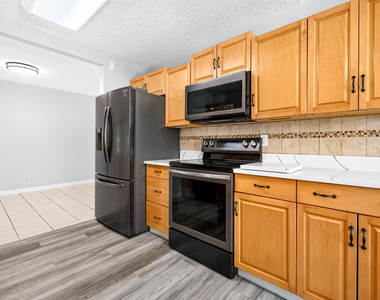 1150 Nw 72nd Terrace - Photo Thumbnail 19