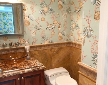 251 Oleander Avenue - Photo Thumbnail 4