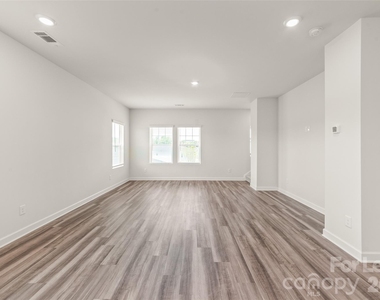 7136 Bryce Avenue - Photo Thumbnail 17