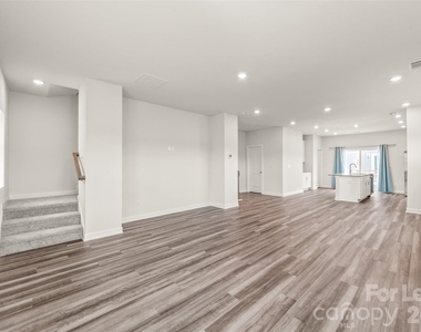 7136 Bryce Avenue - Photo Thumbnail 18
