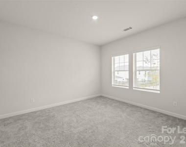 7136 Bryce Avenue - Photo Thumbnail 6
