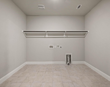 2501 Bedford Road - Photo Thumbnail 25