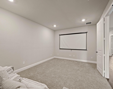 2501 Bedford Road - Photo Thumbnail 6