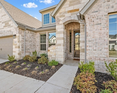 2501 Bedford Road - Photo Thumbnail 2
