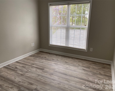 9737 Longstone Lane - Photo Thumbnail 15