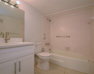 9 Ne 19th Court - Photo Thumbnail 14