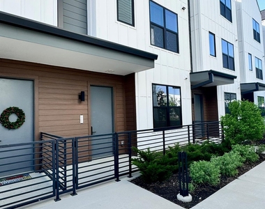 2100 Legacy Drive - Photo Thumbnail 35