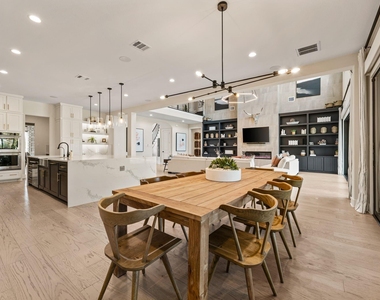 4104 Silverstein Street - Photo Thumbnail 7