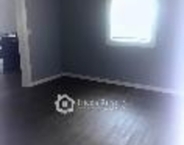 1303 Caldwell Street - Photo Thumbnail 7