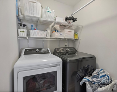 415 Courtland Court - Photo Thumbnail 20