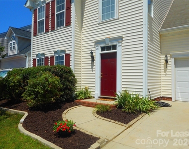 1018 Fountainbrook Drive - Photo Thumbnail 1