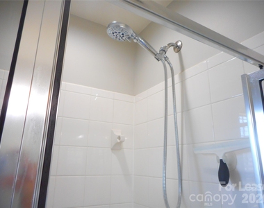 1018 Fountainbrook Drive - Photo Thumbnail 20