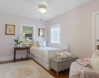 629 N Lakeside Drive - Photo Thumbnail 5