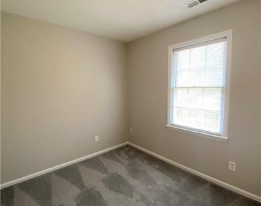 6217 Bandy Drive - Photo Thumbnail 14