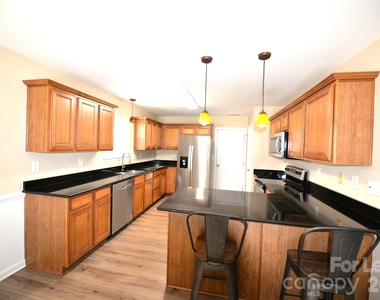 6948 Haines Mill Road - Photo Thumbnail 9