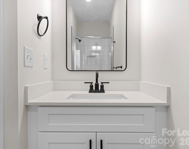 3216 Riley Avenue - Photo Thumbnail 10