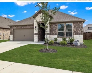 10812 Table Bluff Street - Photo Thumbnail 1