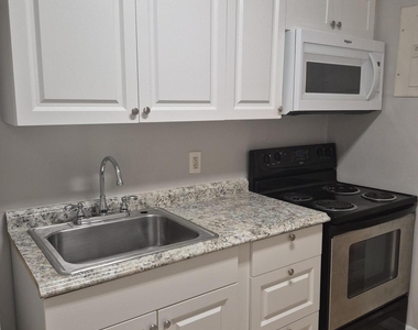 609 20th Street - Photo Thumbnail 1