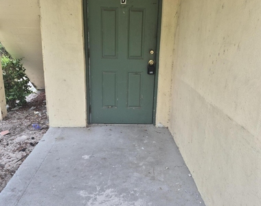 609 20th Street - Photo Thumbnail 8