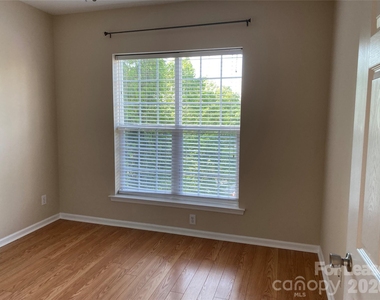 14744 Via Sorrento Drive - Photo Thumbnail 23