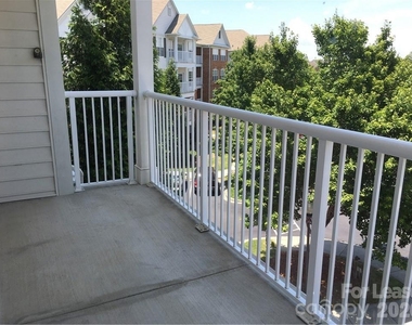 14744 Via Sorrento Drive - Photo Thumbnail 26