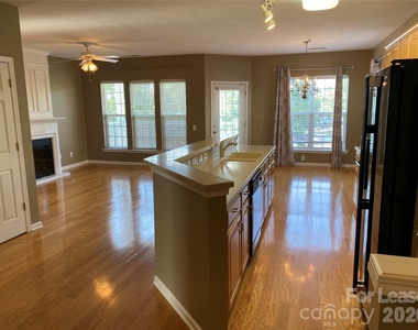 14744 Via Sorrento Drive - Photo Thumbnail 11