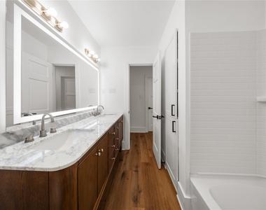 1314 Arborvitae Avenue - Photo Thumbnail 7