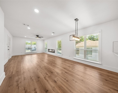 1314 Arborvitae Avenue - Photo Thumbnail 5