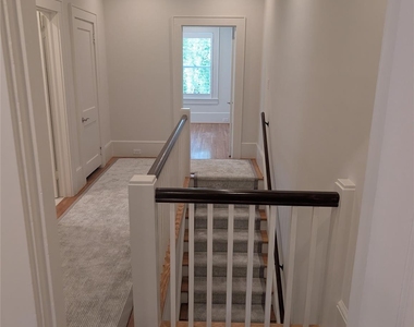 923 Henley Place - Photo Thumbnail 18