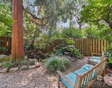 923 Henley Place - Photo Thumbnail 38