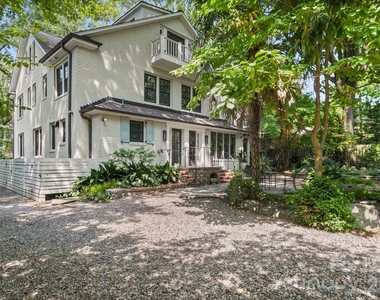 923 Henley Place - Photo Thumbnail 12