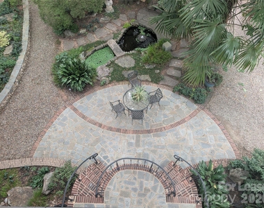 923 Henley Place - Photo Thumbnail 26