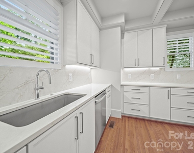 923 Henley Place - Photo Thumbnail 15