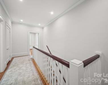 923 Henley Place - Photo Thumbnail 24