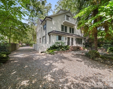 923 Henley Place - Photo Thumbnail 41